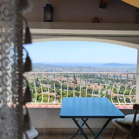 Le Balcon, Vue Panoramique Au Faron アパート *